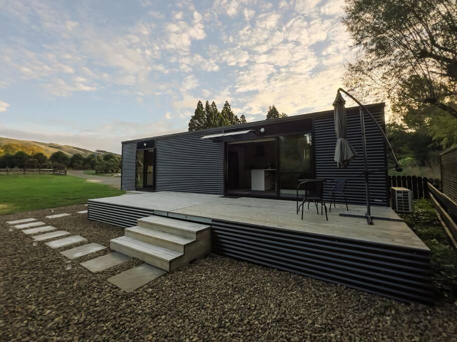 Bombay Hills Modern Retreat Apartment Auckland Bagian luar foto