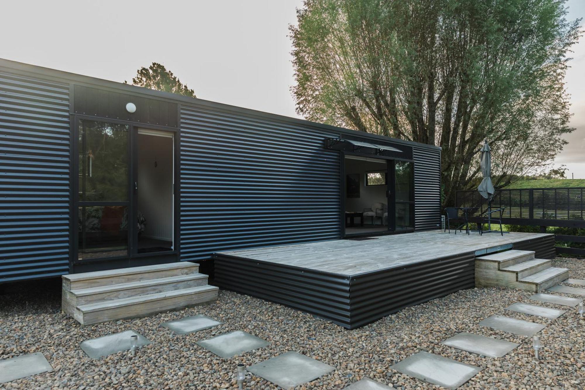 Bombay Hills Modern Retreat Apartment Auckland Bagian luar foto